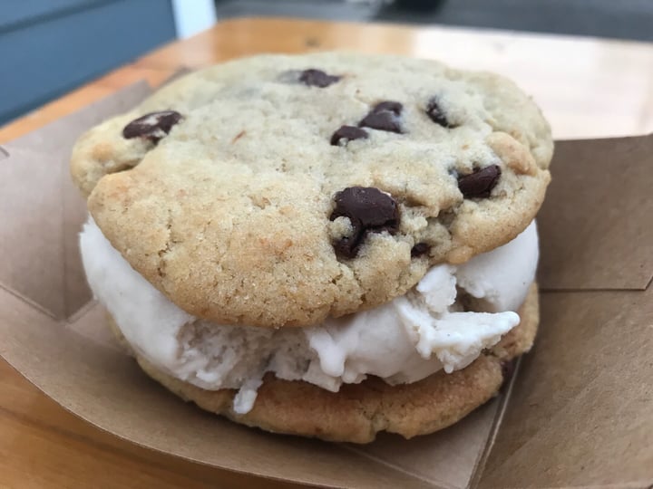photo of Crepe and Spoon Ice Cream Cookie Sandwich shared by @jknopp on  17 Aug 2018 - review