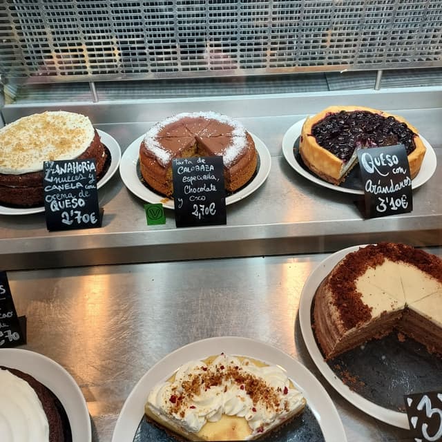 Foto del piatto “Tarta de calabaza especiada , chocolate y coco”