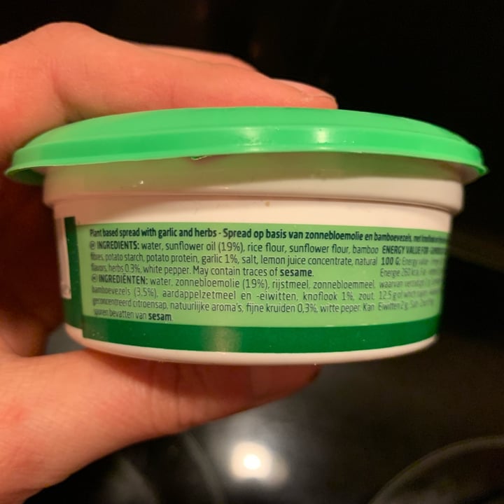 review photo of Boursin Plantbased Knoflook & Fijne Kruiden shared by @dieneke on 19 Dec 2021 - review