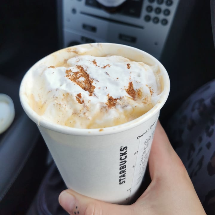 review photo of Starbucks Pumpkin Spice Latte 🎃 shared by @cthomps05 on 19 Nov 2022 - review