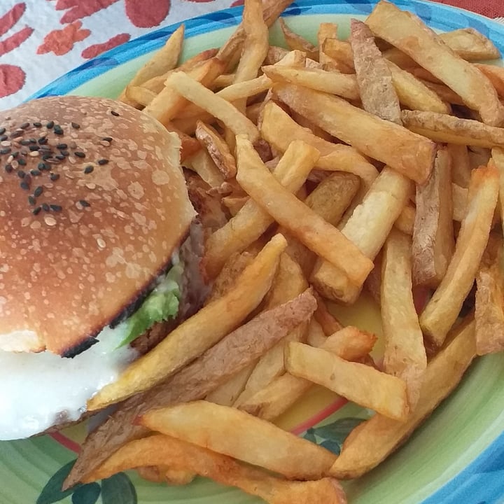 review photo of Cuenco Vegano Burger Tana shared by @solmichelle on 01 Oct 2020 - review