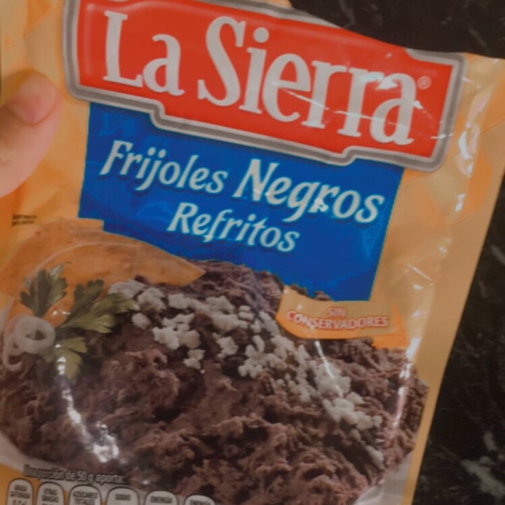 photo of La Sierra Frijoles Negros Refritos shared by @majotorroella on  22 Jul 2020 - review