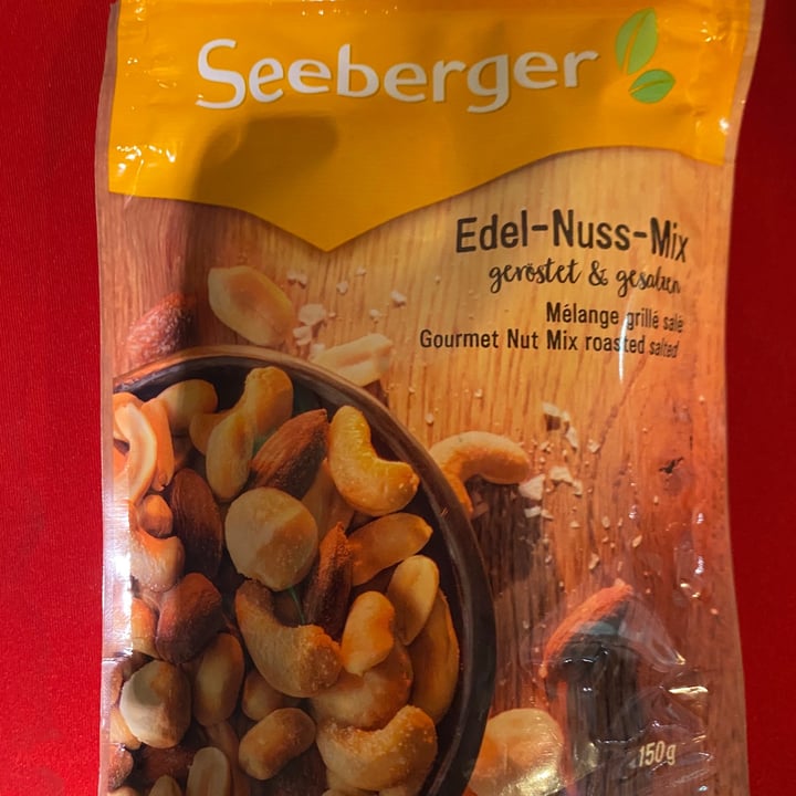 review photo of Seeberger Gourmet nut mix shared by @burninghouse on 27 Jun 2020 - review