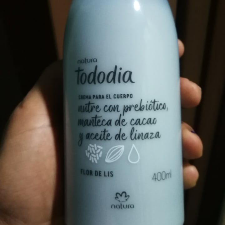 review photo of Natura Crema para el cuerpo flor de lis shared by @eldavi on 18 Feb 2022 - review