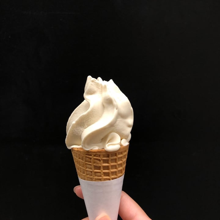 photo of IKEA Alexandra Soya Ice Cream Cone shared by @tse29 on  29 Mar 2022 - review