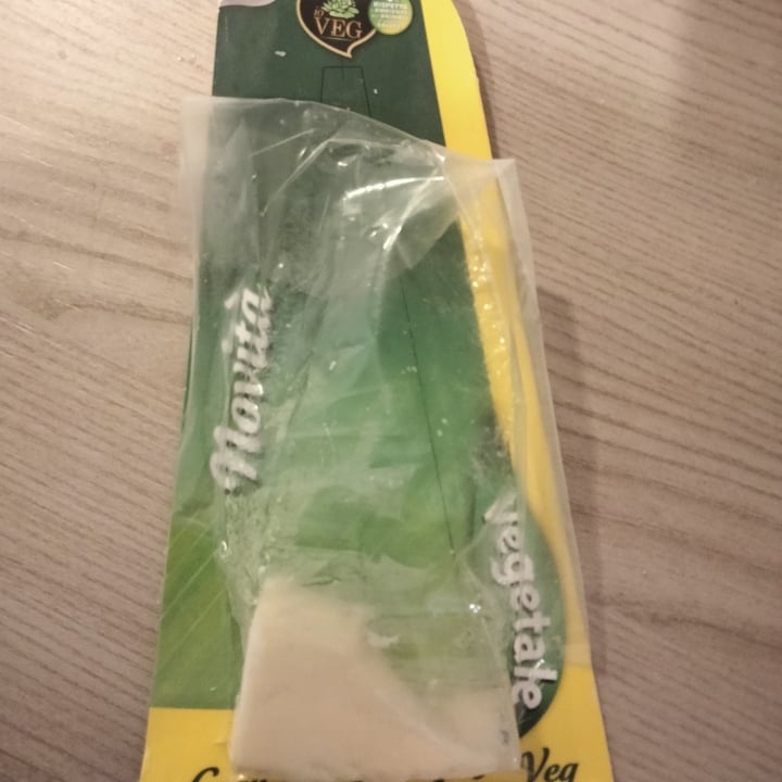 photo of Gran Spicchio io veg Alternativa Al Formaggio shared by @elenamicky on  13 Apr 2022 - review