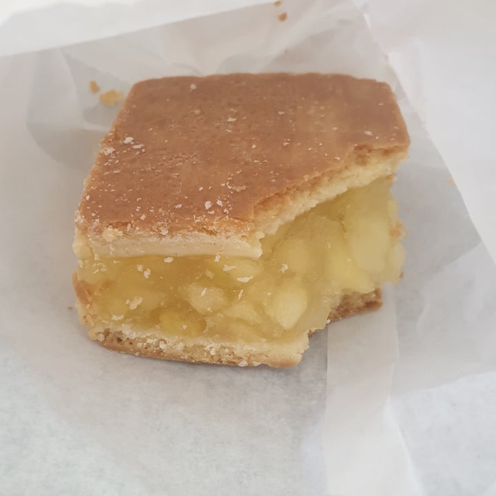 photo of La Panella Bakery Apple Slice shared by @notjannie on  17 Oct 2022 - review