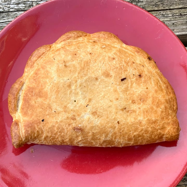 photo of Plant Menu Moroccan Inspired Veg Pasty shared by @vegpledge on  03 Sep 2021 - review
