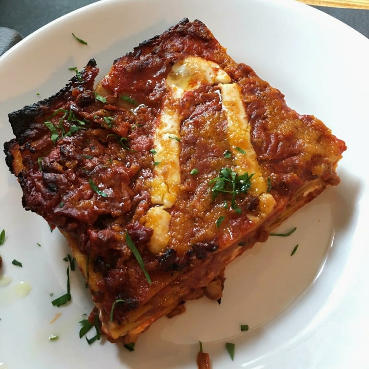 photo of Status Quo Lasagna shared by @francescapar on  30 Nov 2020 - review