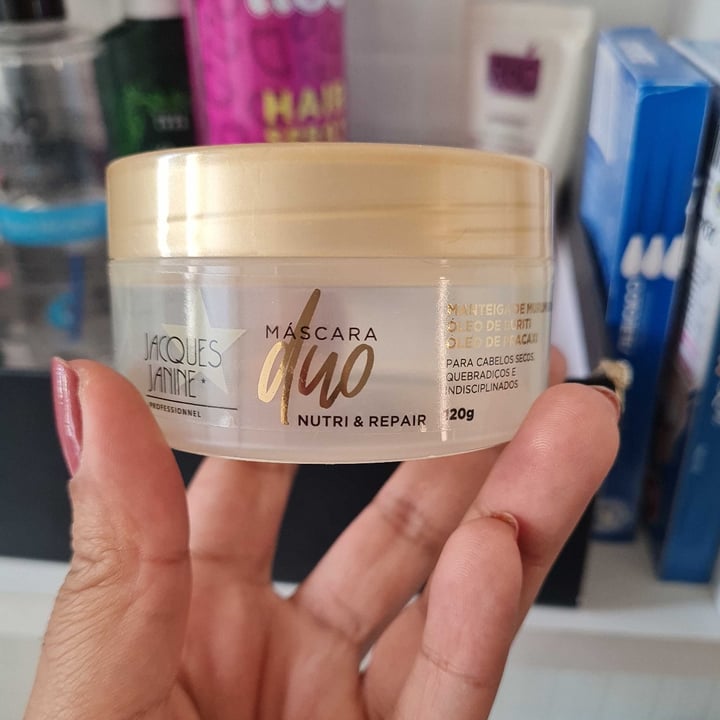 review photo of Jacques Janine mascara de hidratação shared by @priscilairaha on 23 Apr 2022 - review