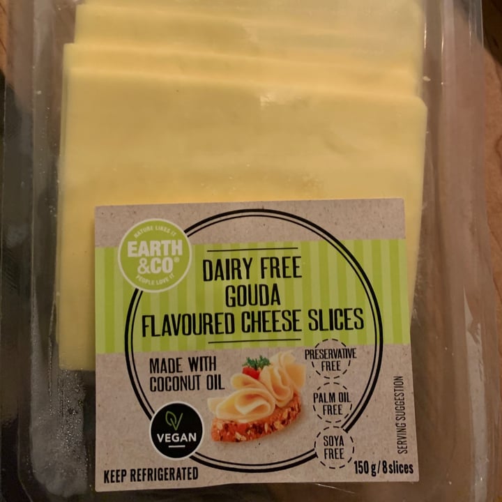 photo of Earth & Co Dairy Free Gouda Flavoured Cheese Slices shared by @kaylynparbs on  07 Aug 2021 - review