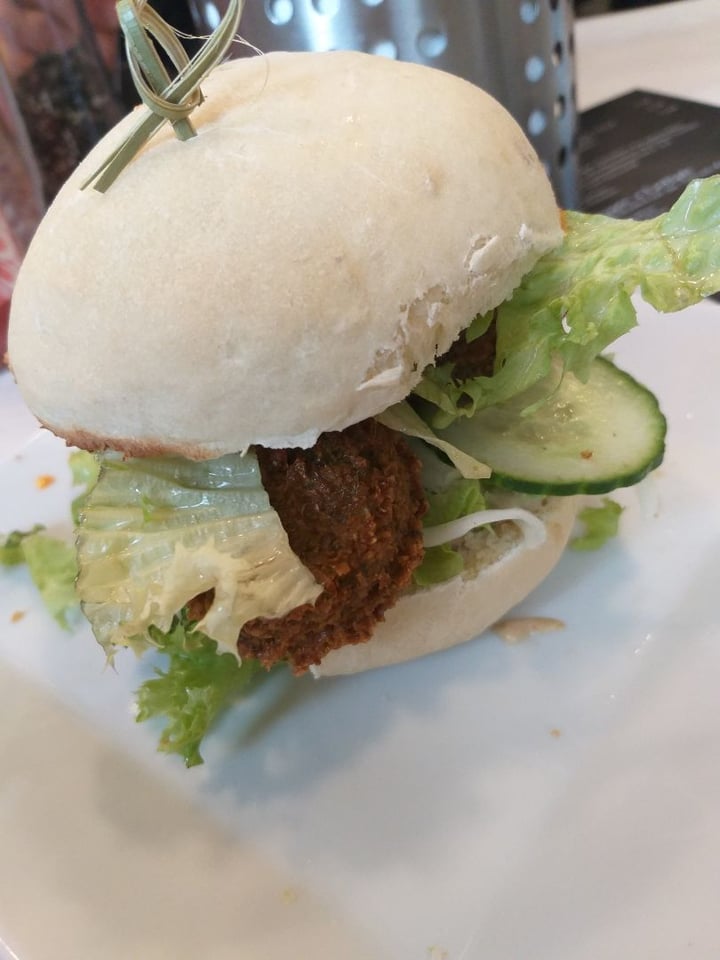 photo of Veganbar Falafel burger shared by @veganismisthekey on  09 Jun 2019 - review