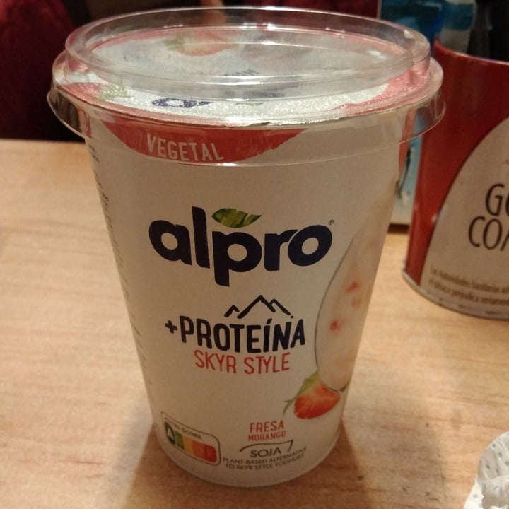 review photo of Alpro Fresa Morango Soja Skyr Style High Protein shared by @d4ny3lla on 28 Jan 2022 - review