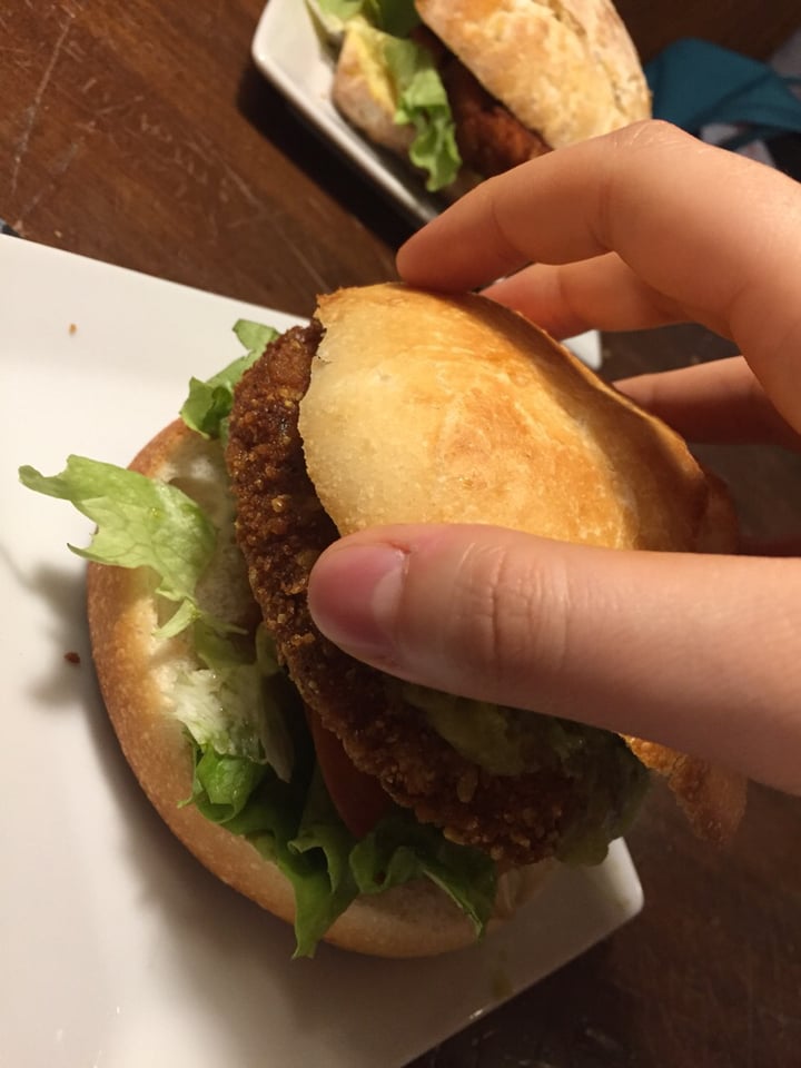 photo of Krunch Edificio Opera Burger de quinoa shared by @alicia9 on  10 Aug 2019 - review