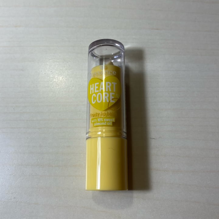 photo of Essence  heart core lip balm yellow  shared by @giorgiasalsii on  21 Nov 2022 - review