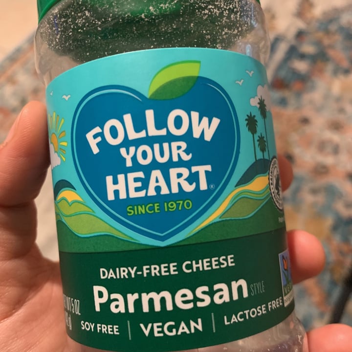 photo of Follow your Heart Dairy free parmesan Grated Cheese shared by @angelicabiancaa on  13 May 2021 - review