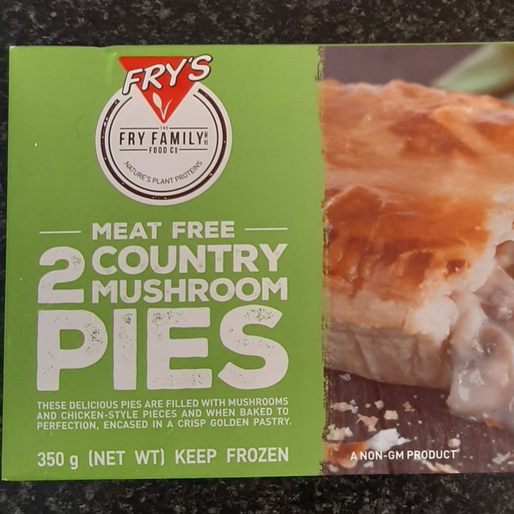 photo of Fry's Family Food 2 Country Mushroom Pies shared by @chloekingdom on  02 Nov 2020 - review