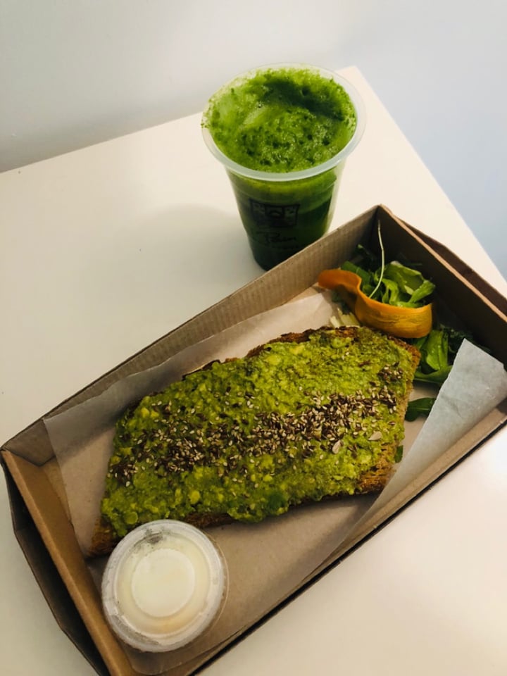 photo of Le Pain Quotidien Avocado toast shared by @ivettesos on  25 Nov 2019 - review