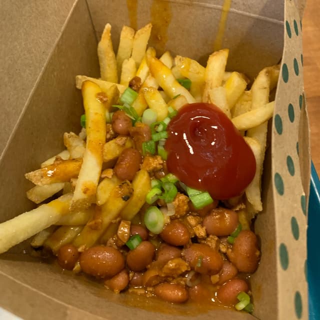 Photo of the dish “Chili cheese fries (vegan)”