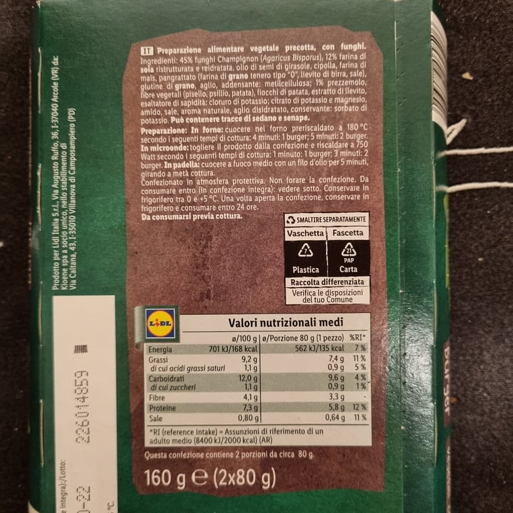 review photo of Vemondo Burger Vegetali con Funghi shared by @angelicamarchetti on 30 Sep 2022 - review