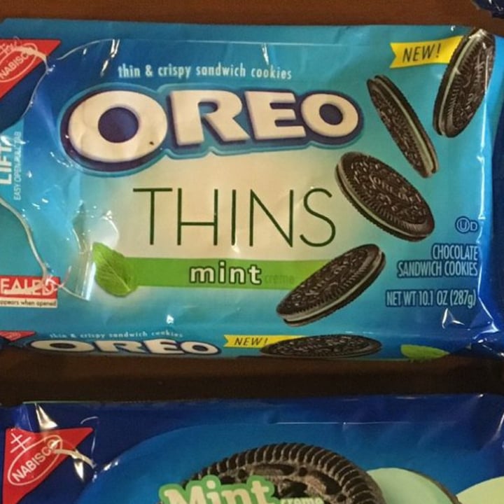 photo of  Mondelēz International Oreo thins mint cream shared by @diegolisma on  02 May 2022 - review