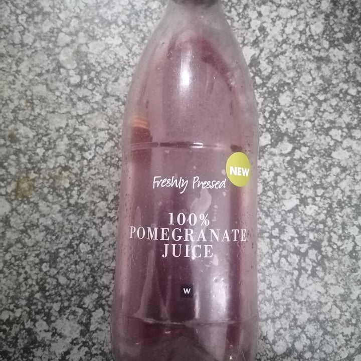 review photo of Woolworths Food Pomegranate juice shared by @petercomley on 24 Jun 2021 - review