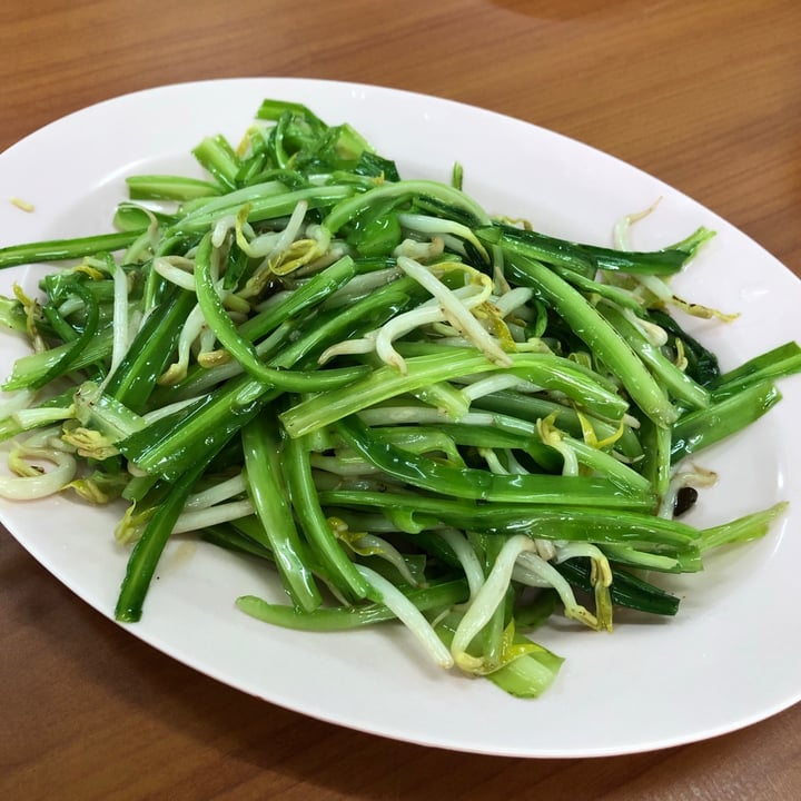 review photo of Eng Seng Restaurant green dragon chives (青龙菜) shared by @bakeyvakey on 16 May 2021 - review