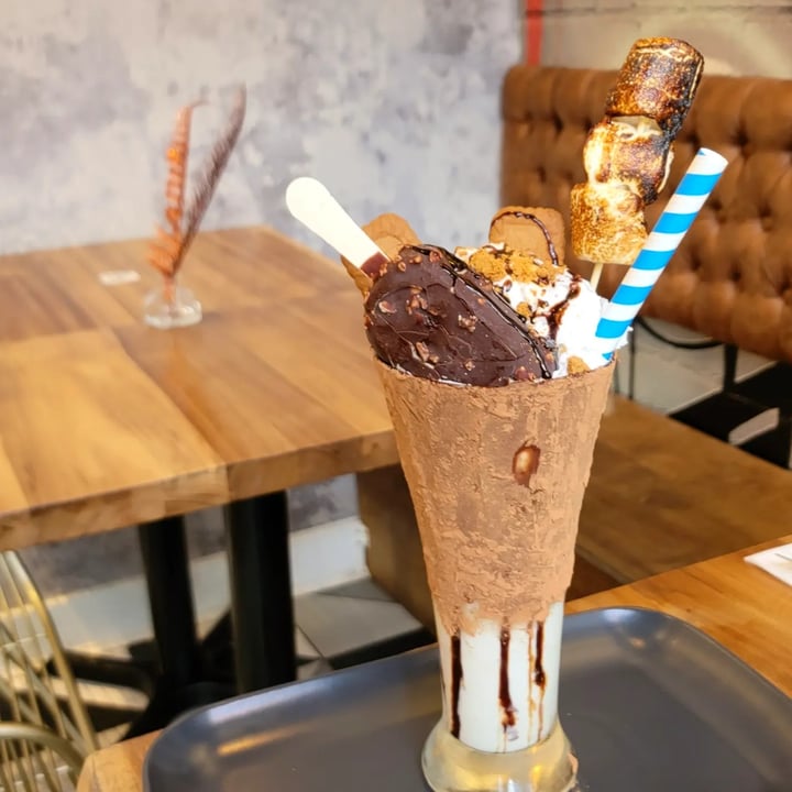 review photo of Craffles Vegan Monster Milkshake shared by @mcard61 on 20 Oct 2022 - review