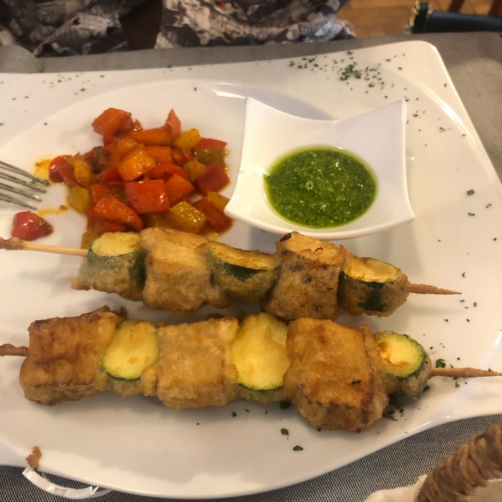 photo of Ristorante Vegano Biologico La Lanterna Spiedini Di Tofu Affumicato shared by @susimix on  22 Jun 2022 - review