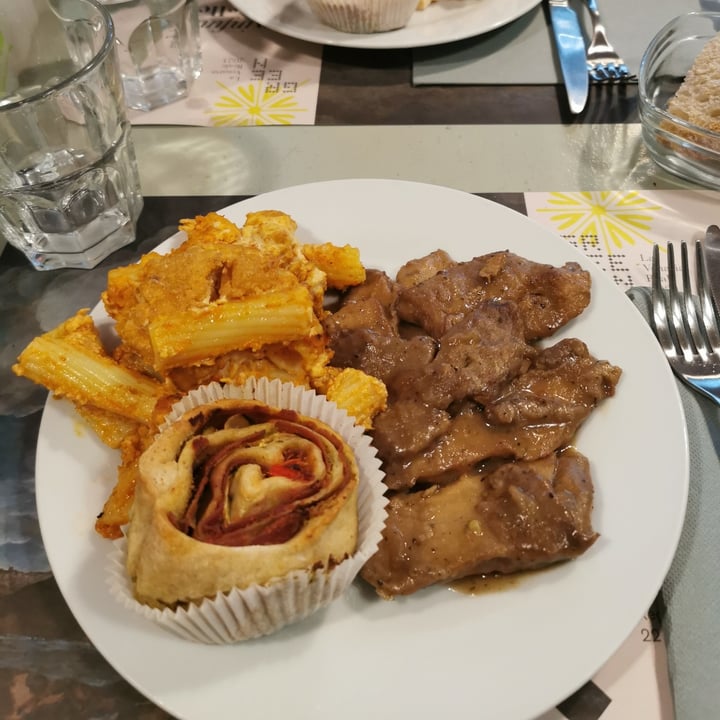 photo of Mezzaluna Piatto misto shared by @auroravegan on  19 Dec 2021 - review