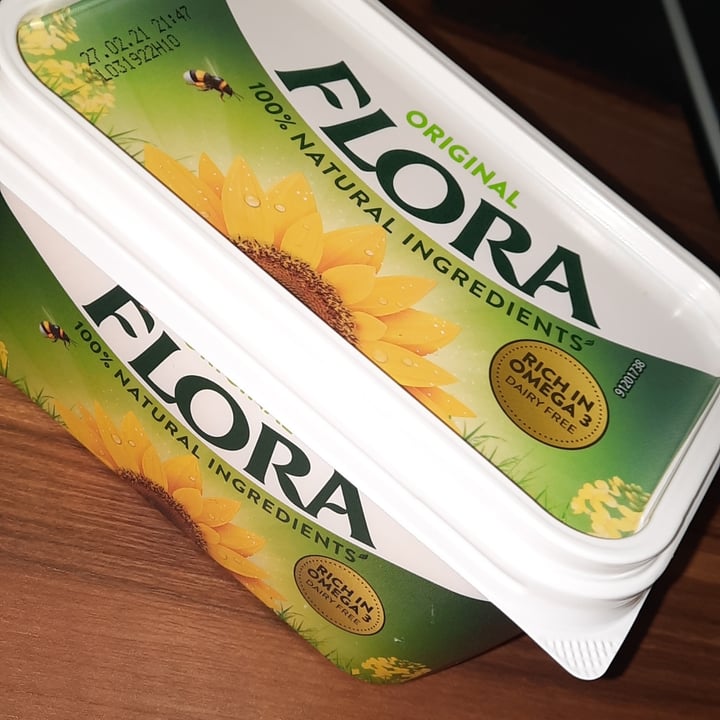 photo of Flora Dairy-free Flora 100% Plant Goodness shared by @larisaprelicz on  23 Jan 2021 - review