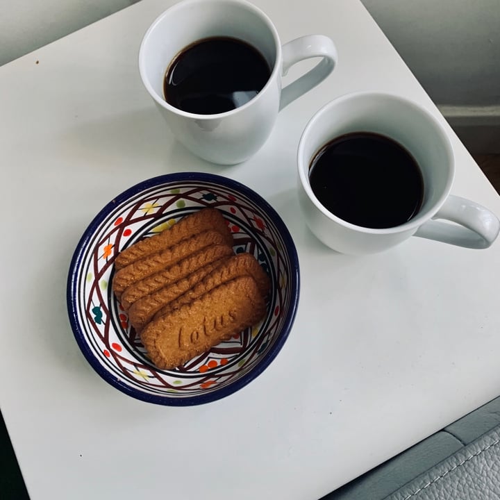 photo of Lotus Biscoff Lotus Biscoff Original Cookies shared by @rosaliemelin on  12 Jun 2020 - review