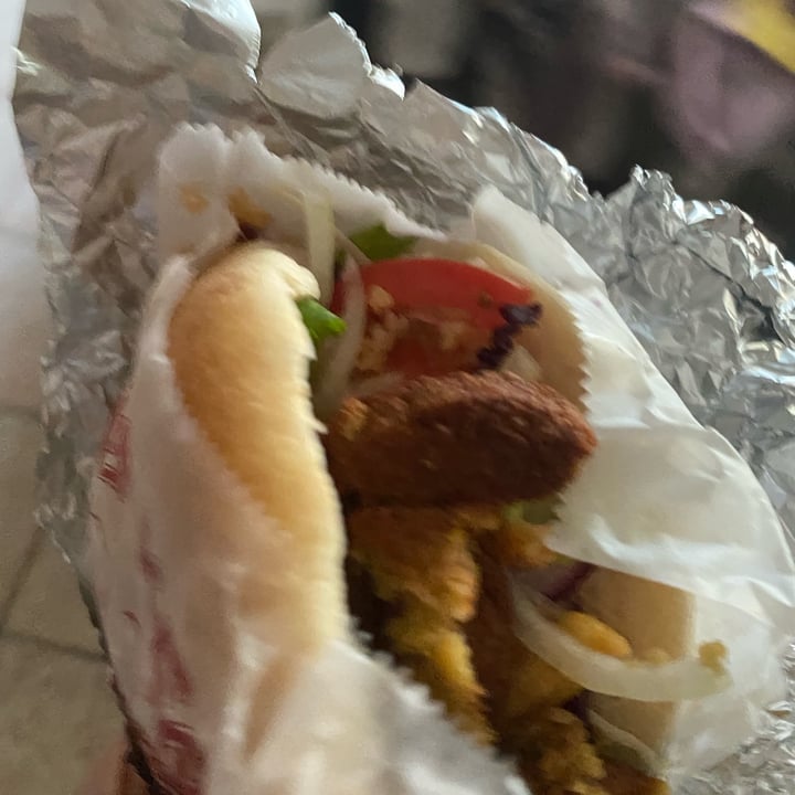 photo of Mahmut's Food panino falafel shared by @portosusy on  25 Jun 2022 - review