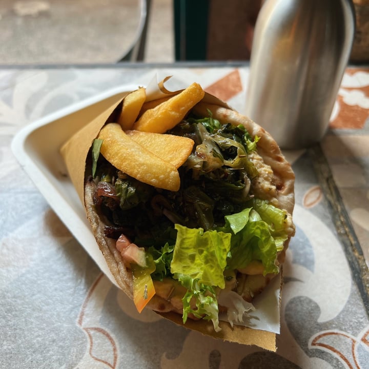 photo of Kalapà Gyros Vegano shared by @wabiside on  10 Oct 2022 - review