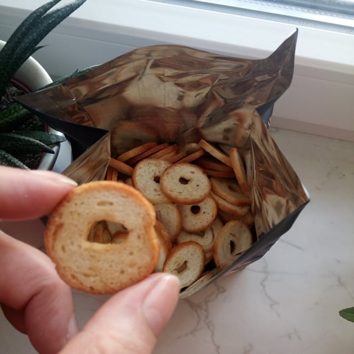 Snack Day Mini Brotchips 'Knoblauch' Review | abillion
