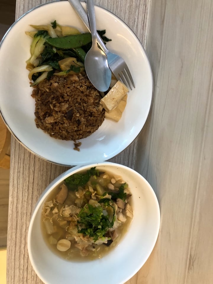 photo of Simple Lifestyle Healthy Vegetarian Cafe Bak Kut Teh Soup with Yam Rice shared by @livebylove on  31 Oct 2019 - review