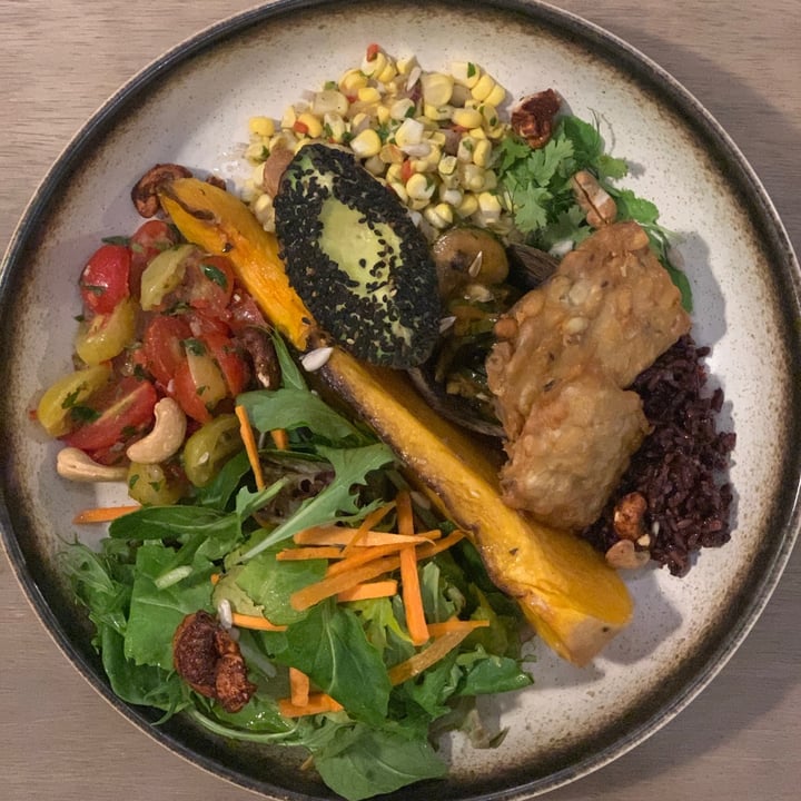 photo of Genius Central Singapore Happiness Bowl shared by @heruvimdi on  02 Sep 2020 - review