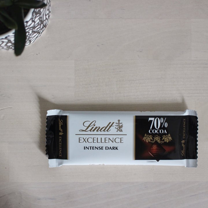 photo of Lindt 70% Cocoa Dark Chocolate Excellence Bar shared by @britinsa on  24 Nov 2020 - review