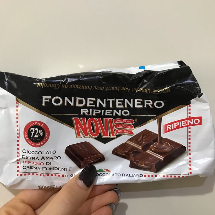 photo of Novi Cioccolato extra amaro ripieno di crema fondente shared by @francineveg on  08 Oct 2021 - review