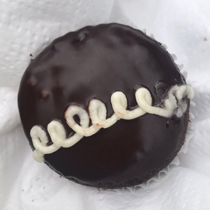 photo of Baked Vegan Sweets Chocolate Hostess shared by @rocior on  15 Aug 2022 - review