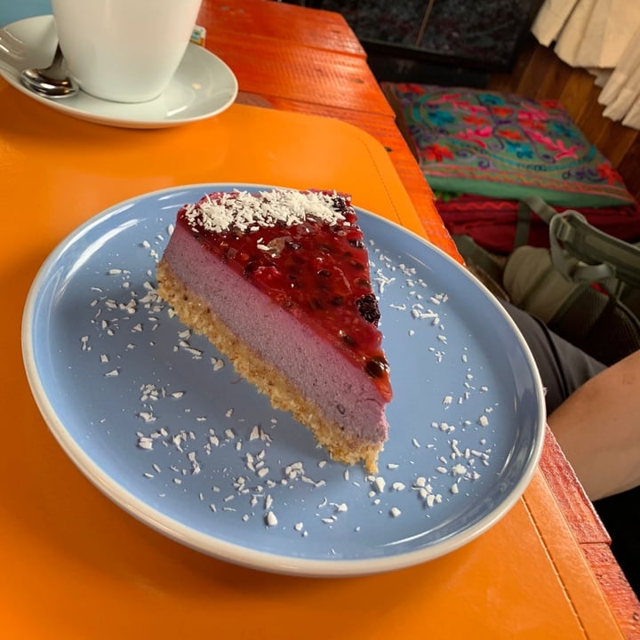 photo of Bhumi Vegan Food red fruit cake shared by @hugihugla on  10 Nov 2022 - review