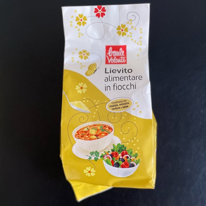 photo of Il baule volante Lievito alimentare shared by @laceliacavegana on  11 Jul 2022 - review