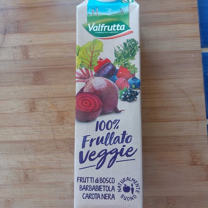 photo of valfrutta frullato 100% veggie frutti di bosco, barbabietola, carota nera Valfrutta shared by @bluelewis on  04 Aug 2022 - review