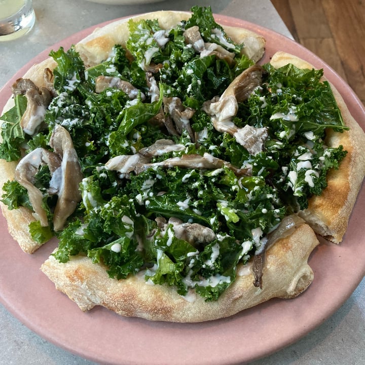 photo of Mudrá Pizza De Gírgolas shared by @pltlife56 on  11 Oct 2021 - review