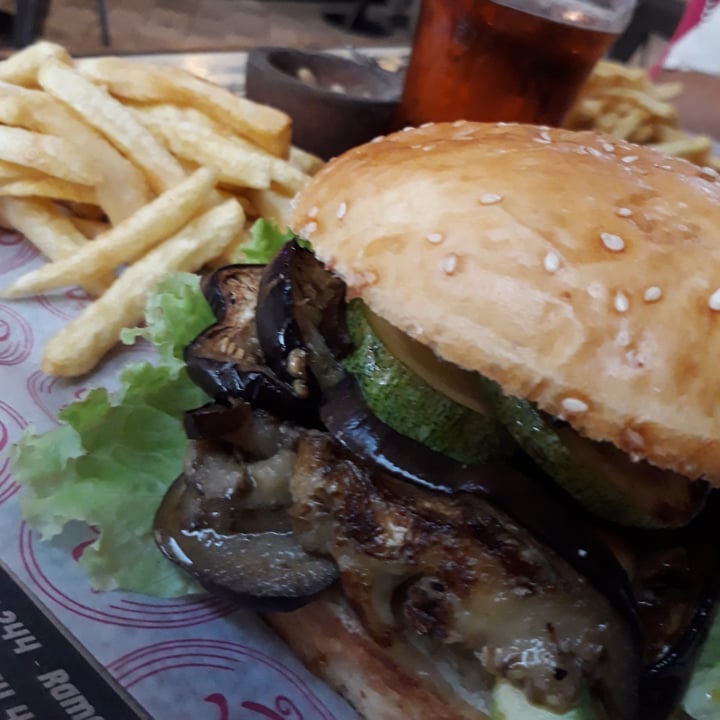 photo of Palotes Comida Hamburguesa Vegana shared by @mariavporlosanimales on  20 Jan 2021 - review