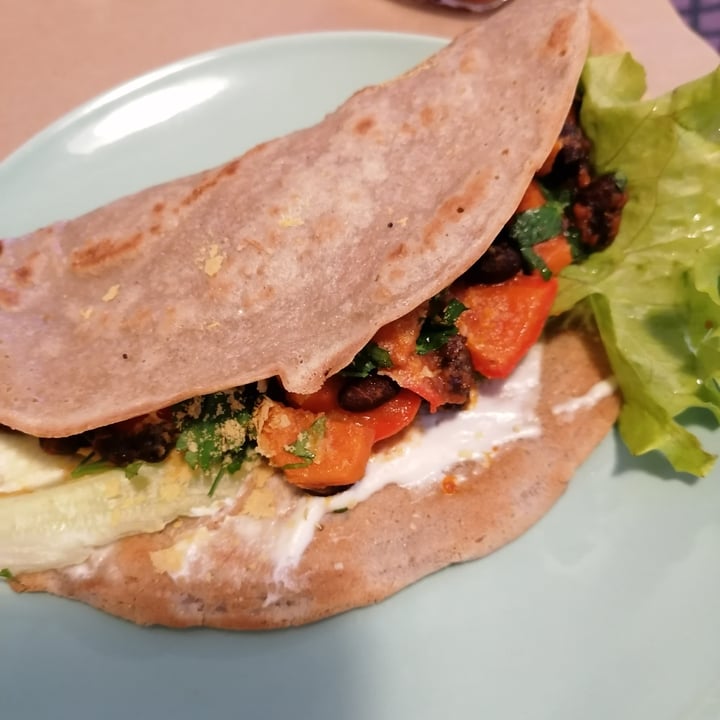 photo of Samelo Veg Tacos de judias shared by @goveganleti on  12 Dec 2021 - review