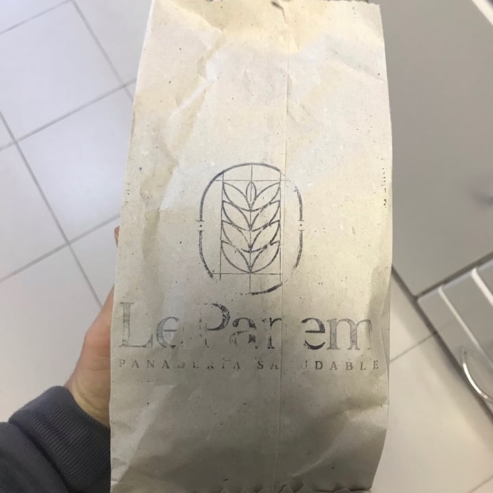 photo of Panem (Take Away) Roll De Algarroba Y Canela shared by @sechague on  02 Aug 2021 - review