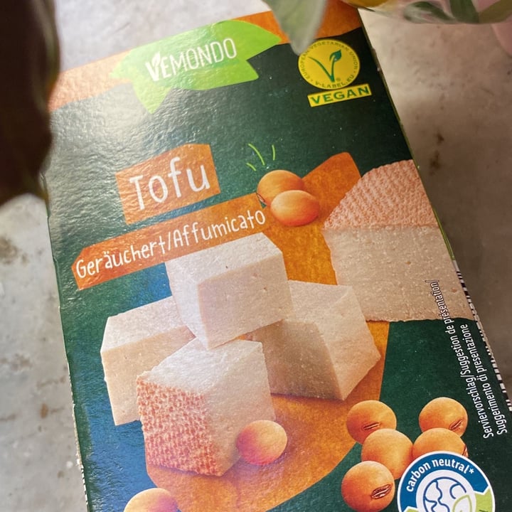 review photo of Vemondo Tofu Affumicato shared by @louvee on 02 Sep 2022 - review