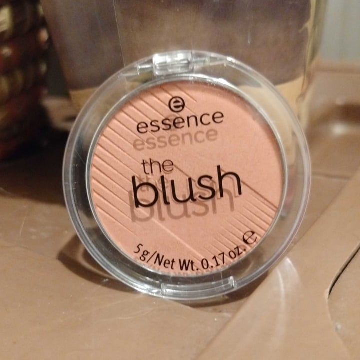 review photo of Essence Blush shared by @fercheesevegan on 09 Dec 2022 - review