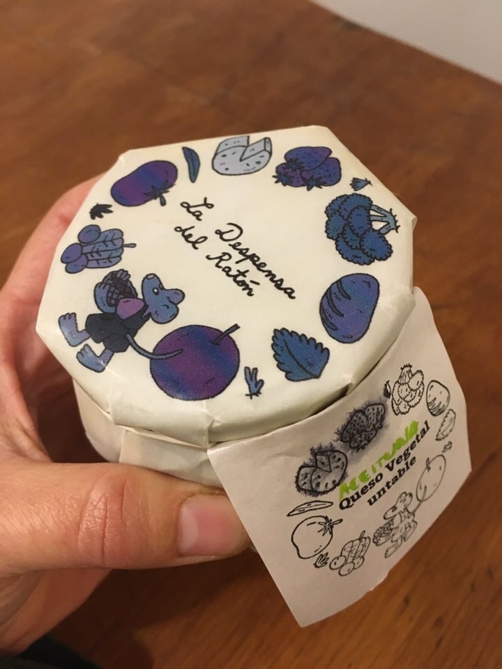 review photo of La Despensa del Raton Queso Vegetal Untable shared by @macadeni on 30 Jun 2020 - review